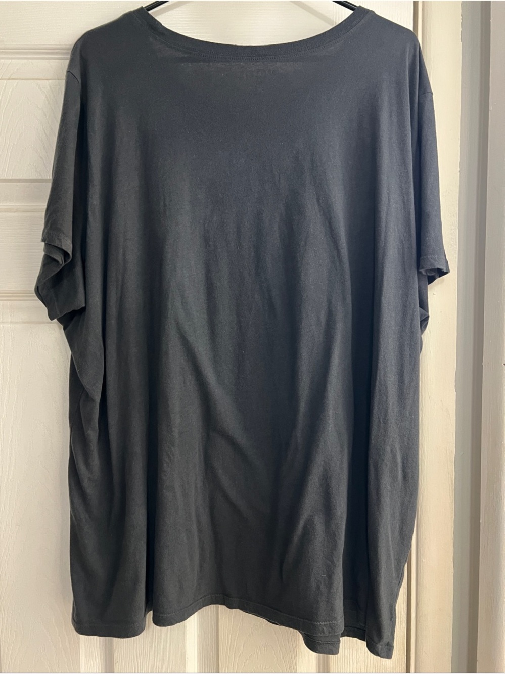 torrid Black Tee with Gray Leopard Skull Graphic - Picture 5 of 5